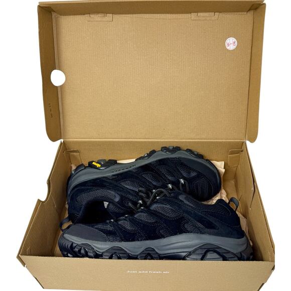 Athletic_Shoes